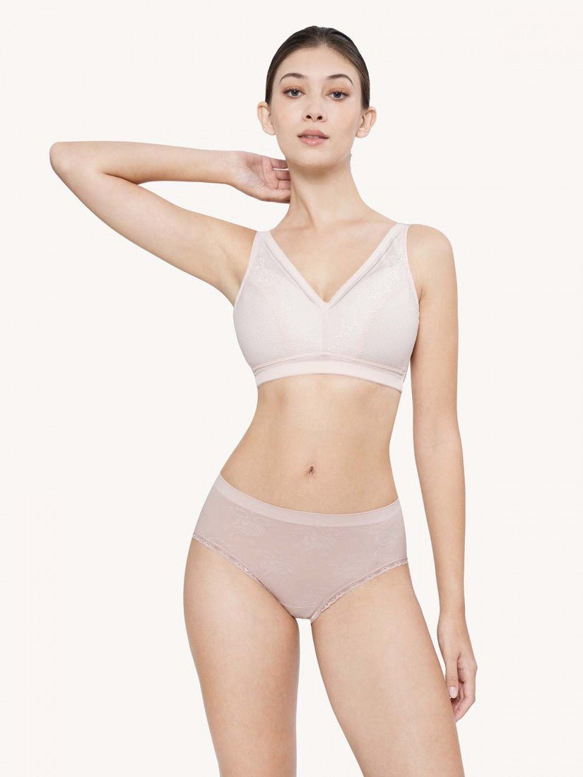 Wireless Full Soft Cup Bralette (Cup E-F)