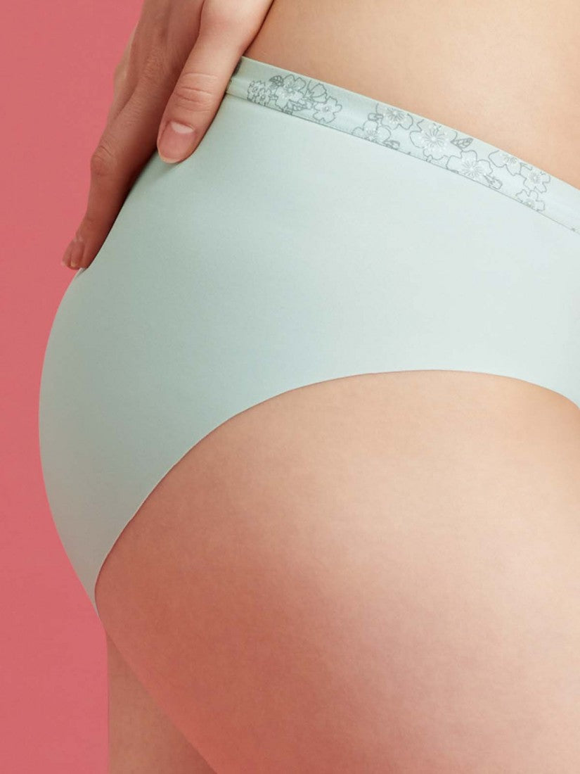 Invisible Free-cut Bikini Brief