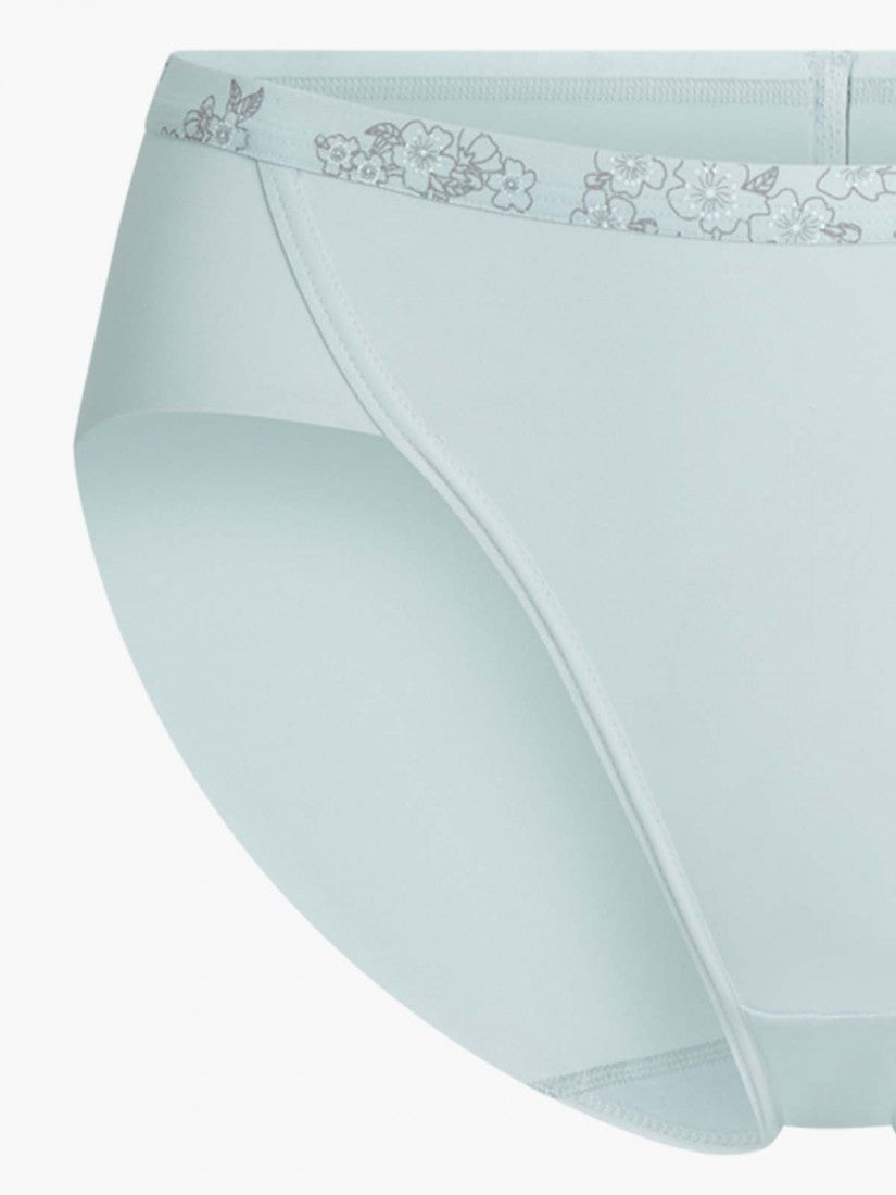 Invisible Free-cut Bikini Brief