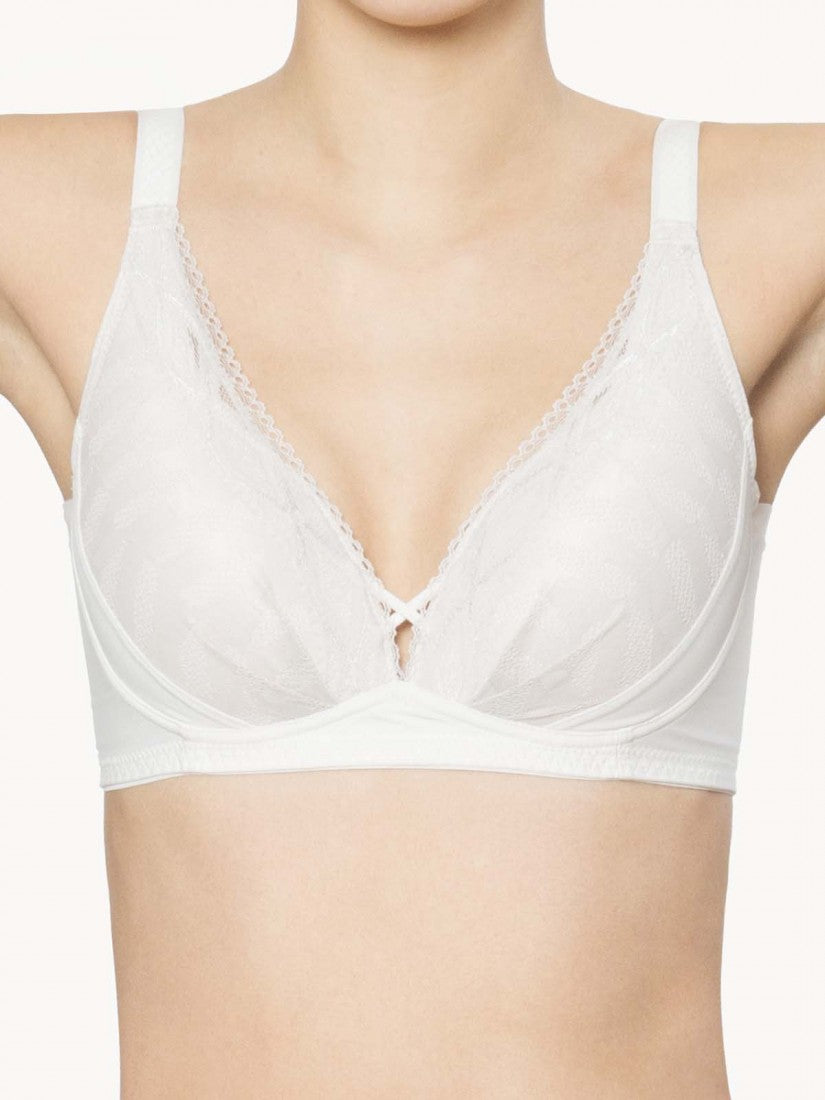 Tactel® Deep V Moulded Bra (Cup A-D)