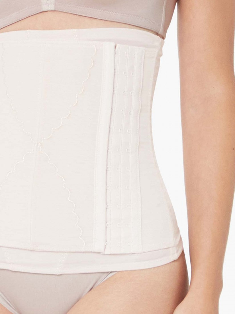 LYCRA ADAPTIV Shaping Waist Cincher with Magnetic Therapy