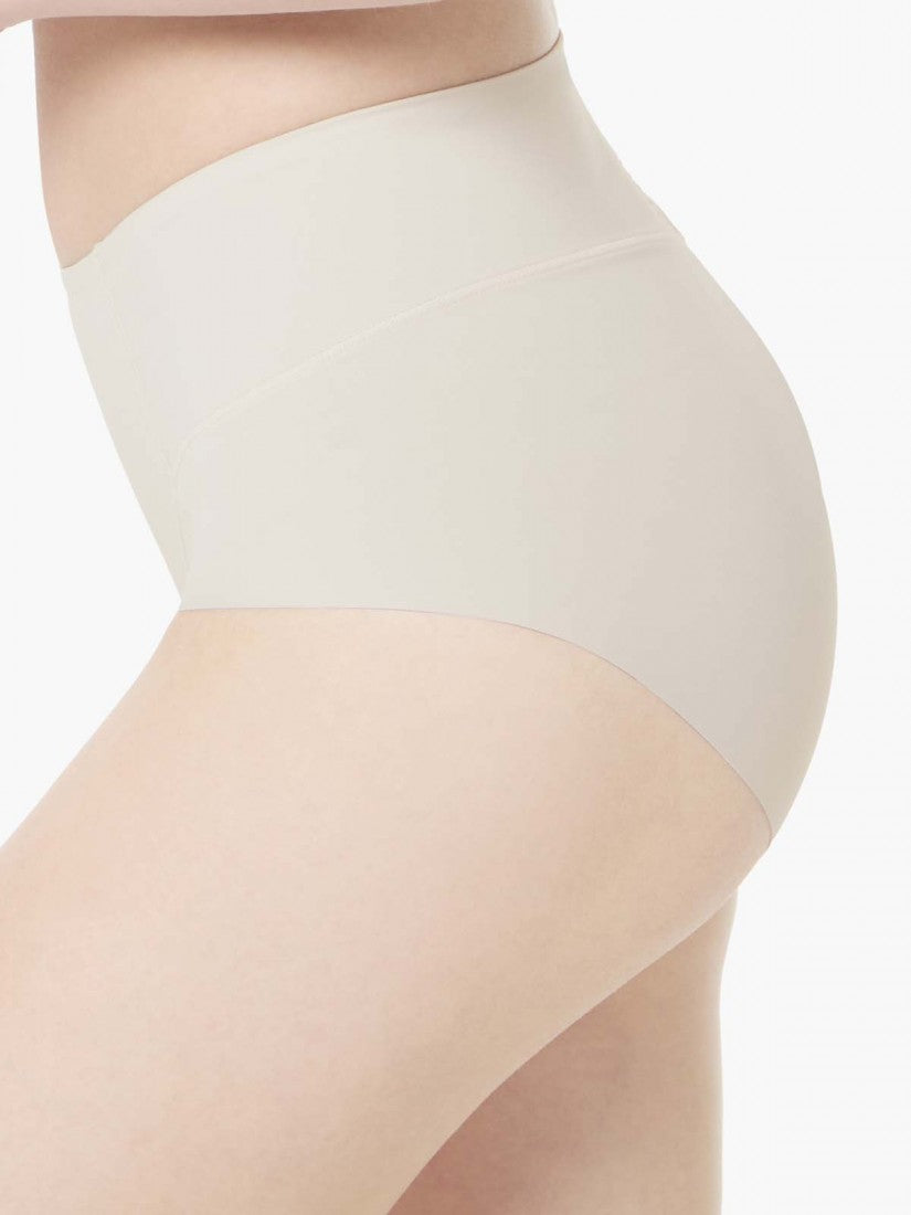 Invisible Free-cut Lite-control Brief