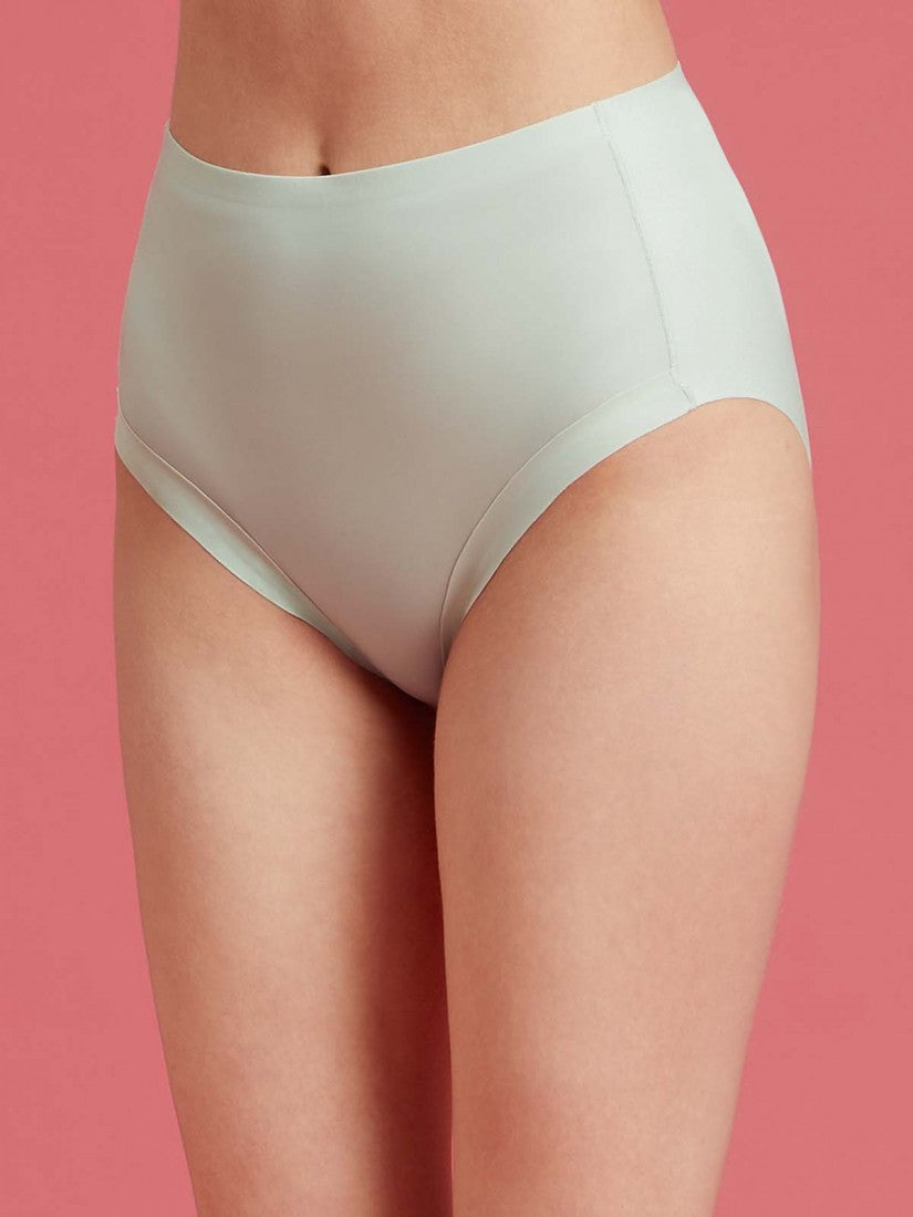 Invisible Mid-rise Hi Cut Control Brief