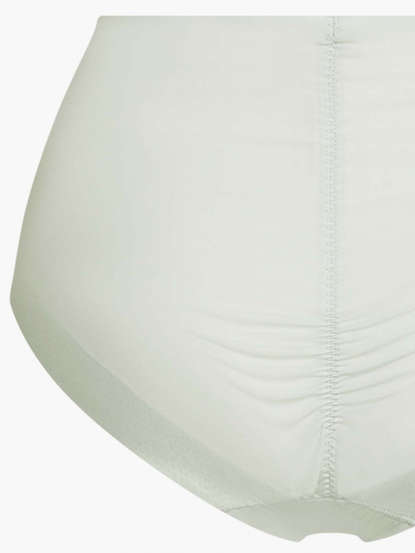 Invisible Mid-rise Hi Cut Control Brief