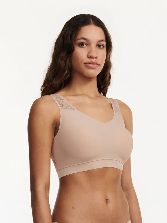 SoftStretch Padded Top with Lace
